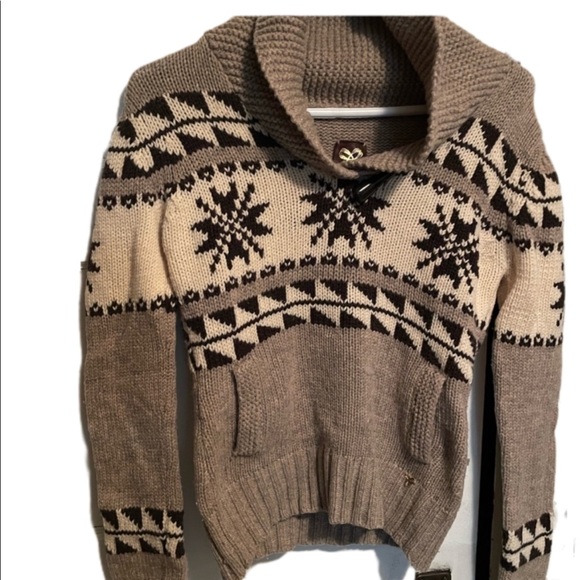 TNA Sweaters - Aritzia TNA wool sweater
